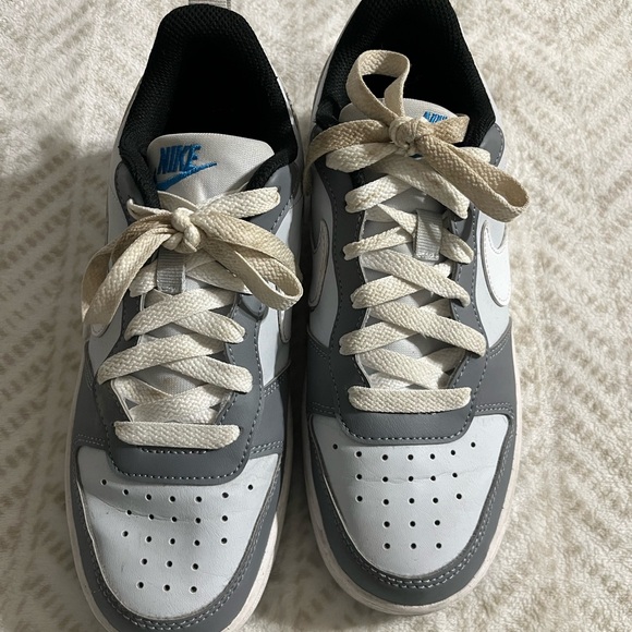 Nike Court Borough Low Gray DV5456-019 GS 5Y - Picture 1 of 8